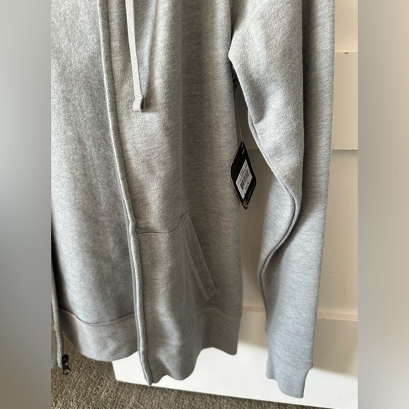 NWT Women’s Reebok Zip Up Hoodie Sweater - Light Grey - xSmall - Picture 4 of 7